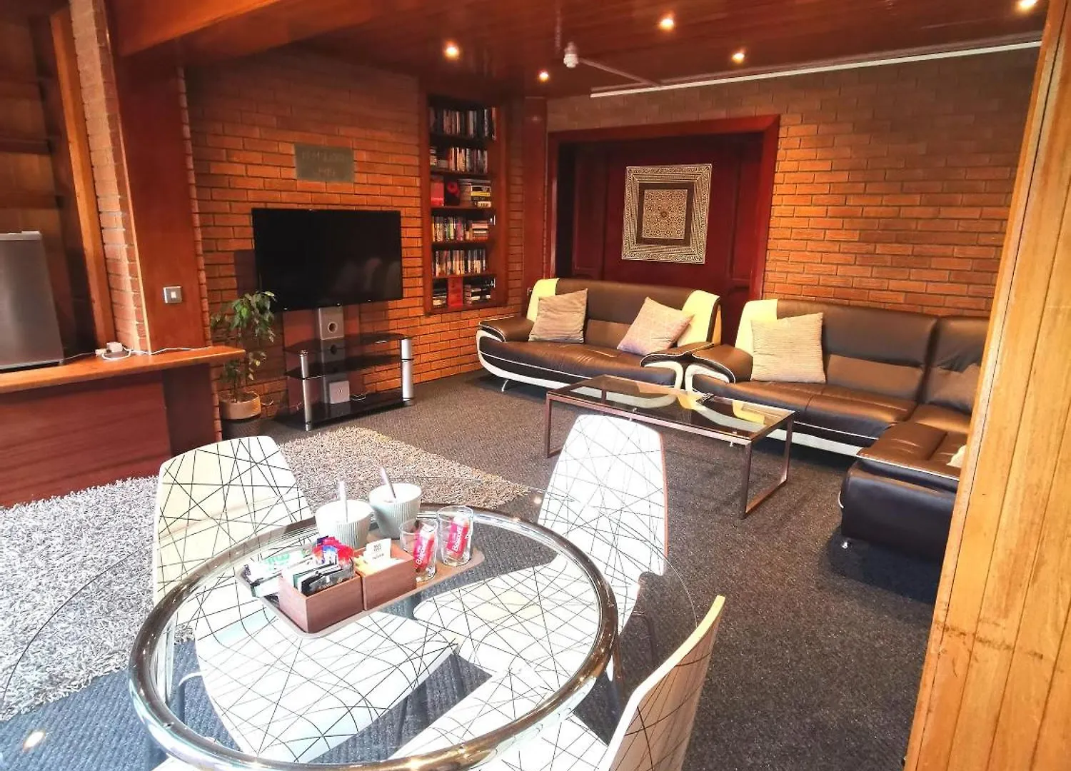 The Elmsleigh Suite At Claremont Hotel Nottingham